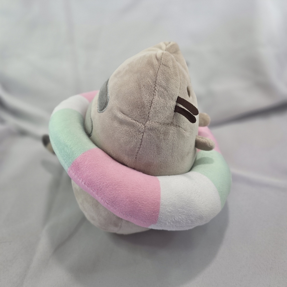 🌞SOLD🌞 Pusheen Gray Cat Pool Floatie Plush Toy Kawaii Fiesta 10 Inch 2024 - Picture 5 of 10